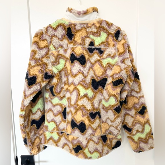 NWT Patagonia Women’s Classic Retro-X Jacket Small Currents Natural Size Medium - Picture 4 of 9